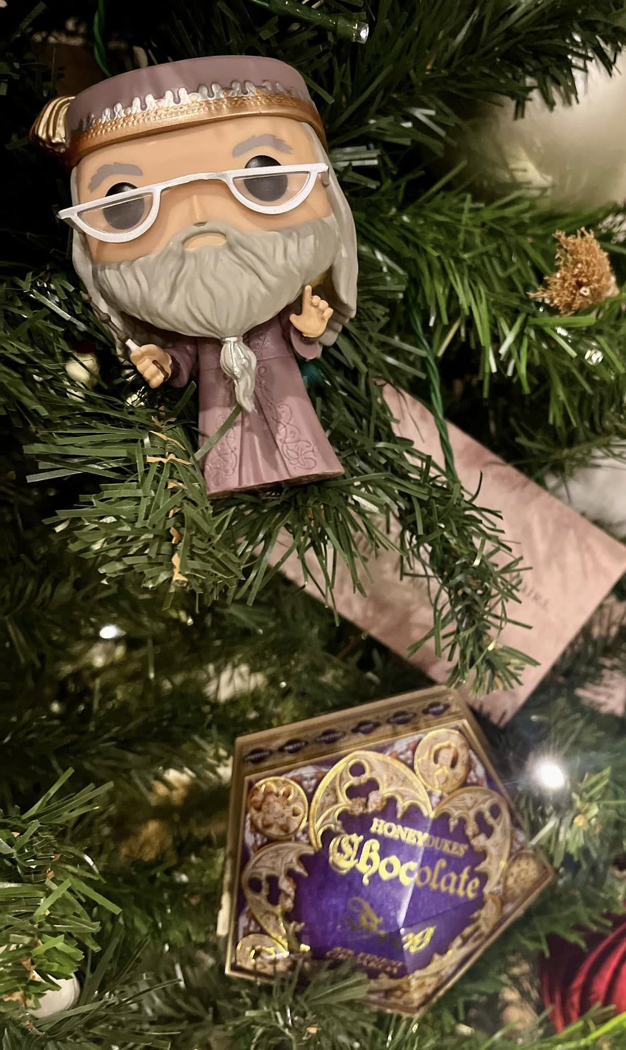 Árvore de Natal Temática HP – Completa com Decorações Mágicas