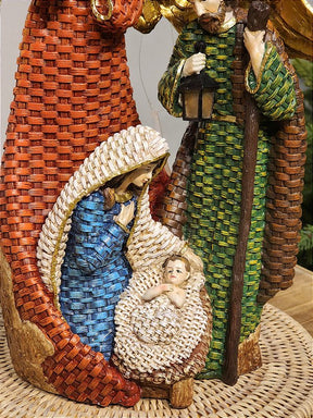 SAGRADA FAMÍLIA COLORIDO EM RESINA COM LED